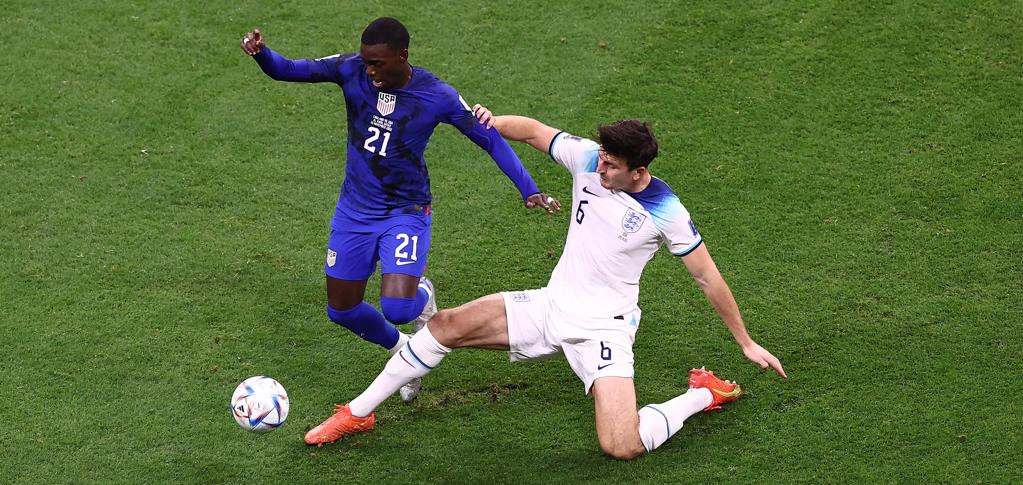 Harry Maguire bọc lót tuyệt vời cho tuyển Anh