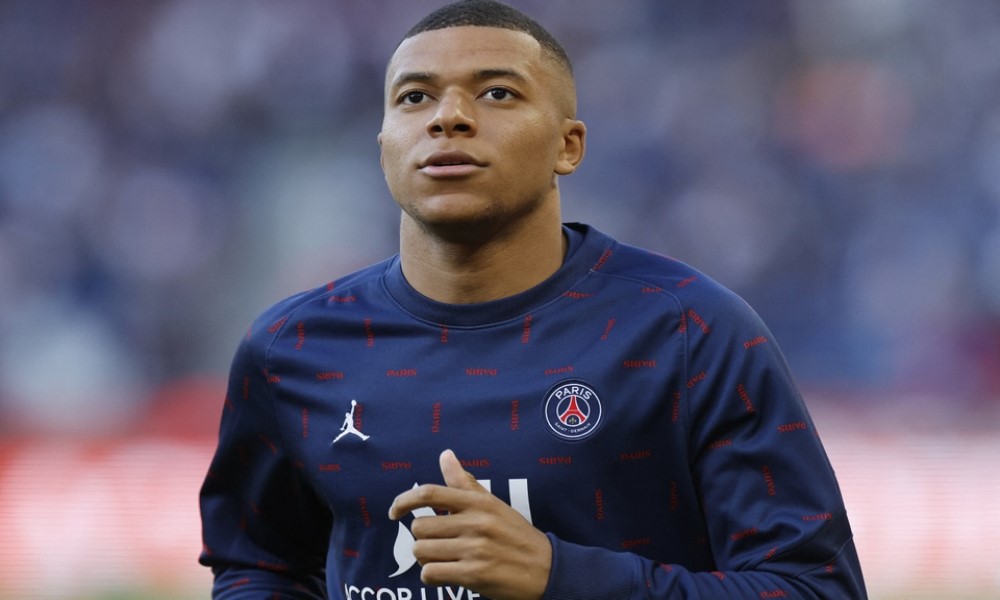 PSG gây áp lực lên Mbappe