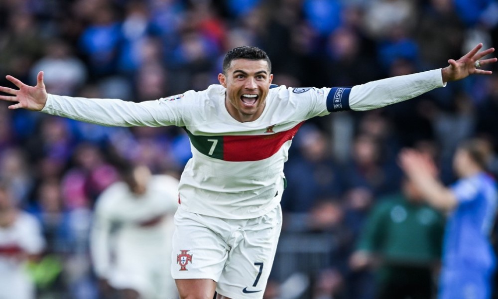 Cristiano Ronaldo lập kỷ lục Guinness