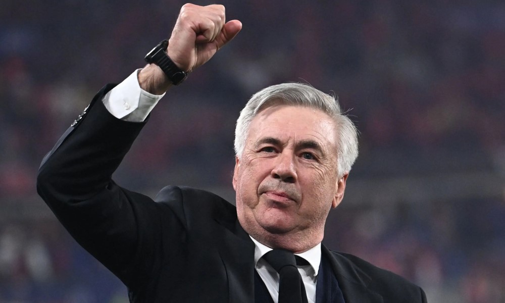 Carlo Ancelotti chia tay Real vào cuối mùa