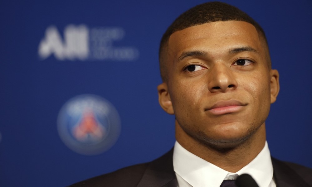 Mbappe lên kế hoạch rời PSG dưới dạng tự do