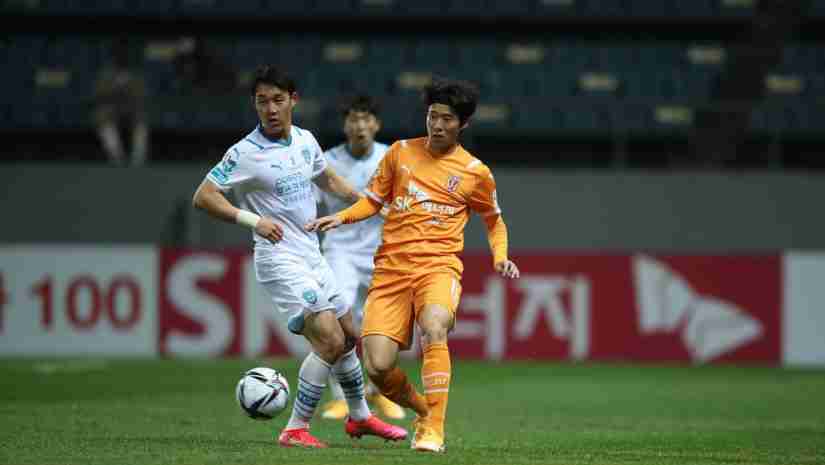 Soi Kèo Jeju United vs Pohang Steelers, 17h30 ngày 9/8: Cúp FA Hàn Quốc