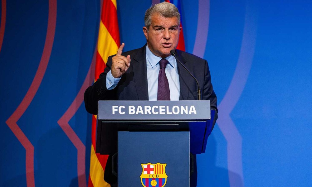 UEFA không tìm ra bằng chứng để trừng phạt Barca