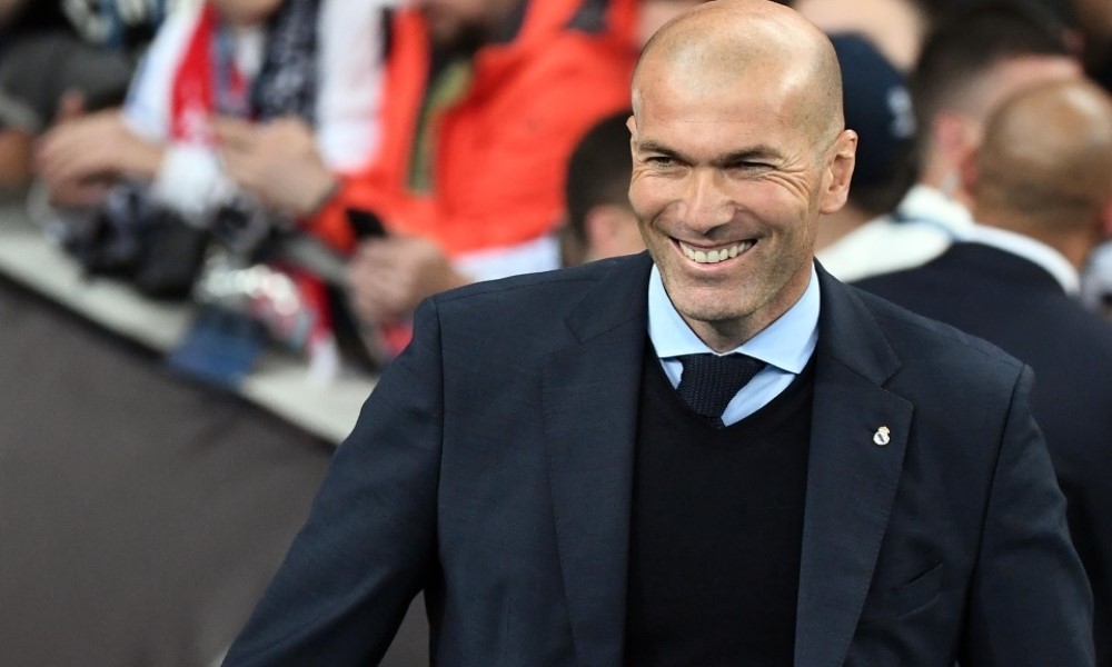 Chủ sở hữu Newcastle muốn thâu tóm Marseille nhắm sẵn HLV Zinedine Zidane