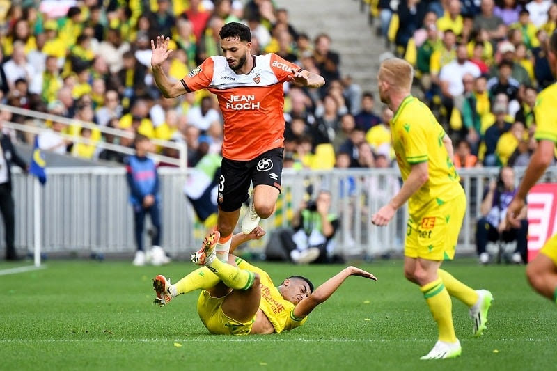 Soi Kèo Lorient vs Nantes, 23h00 ngày 24/02