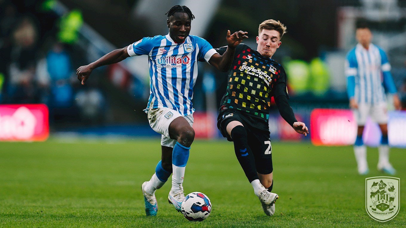 Soi Kèo Huddersfield vs Coventry, 22h00 ngày 29/03