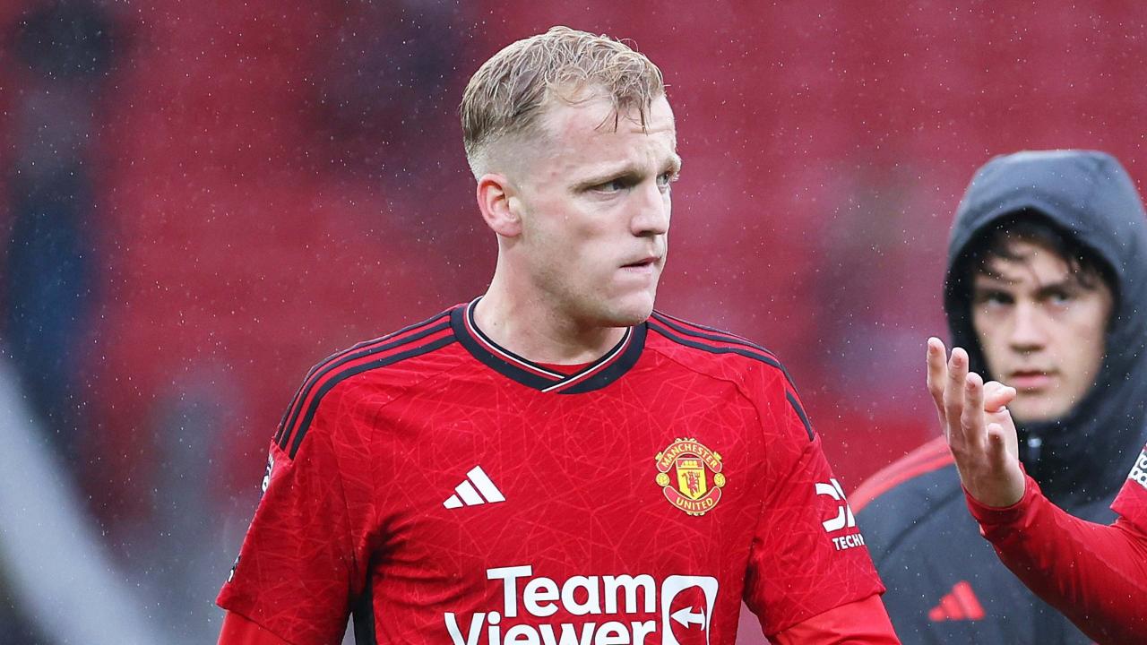 Dấu chấm hết cho Donny van de Beek