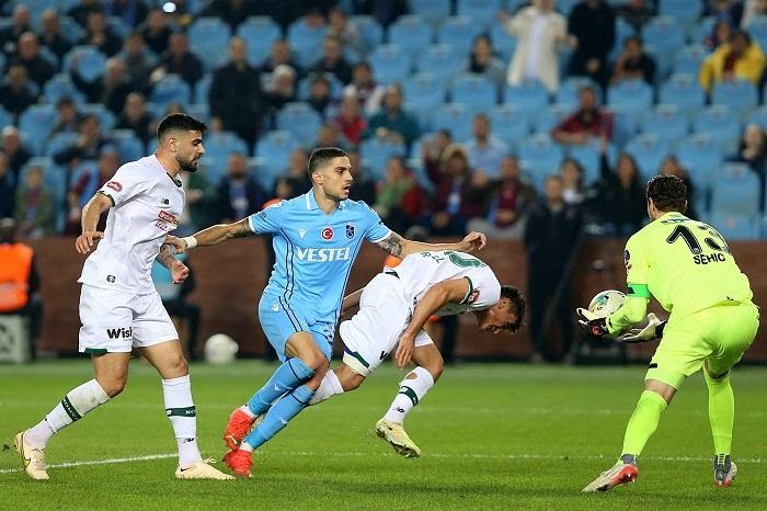 Soi Kèo Konyaspor vs Trabzonspor, 00h30 ngày 04/04